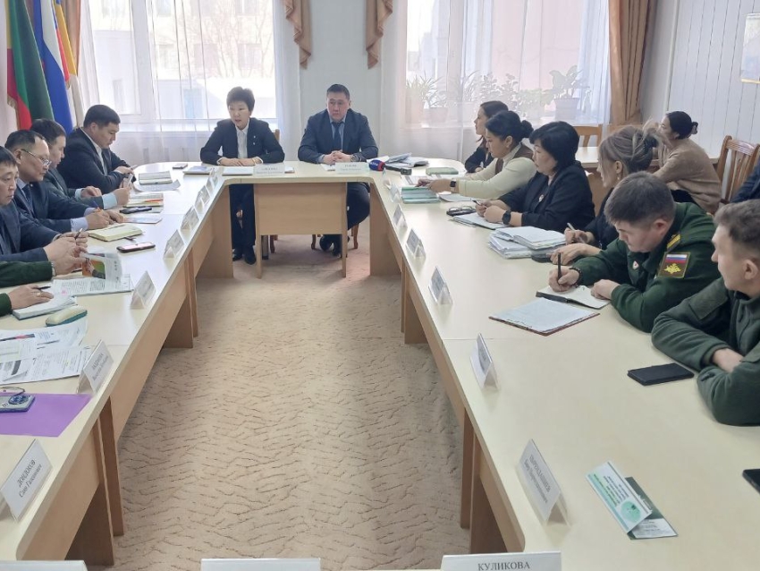 ​Круглый стол по поддержке участников СВО и членов их семей провели в Агинском